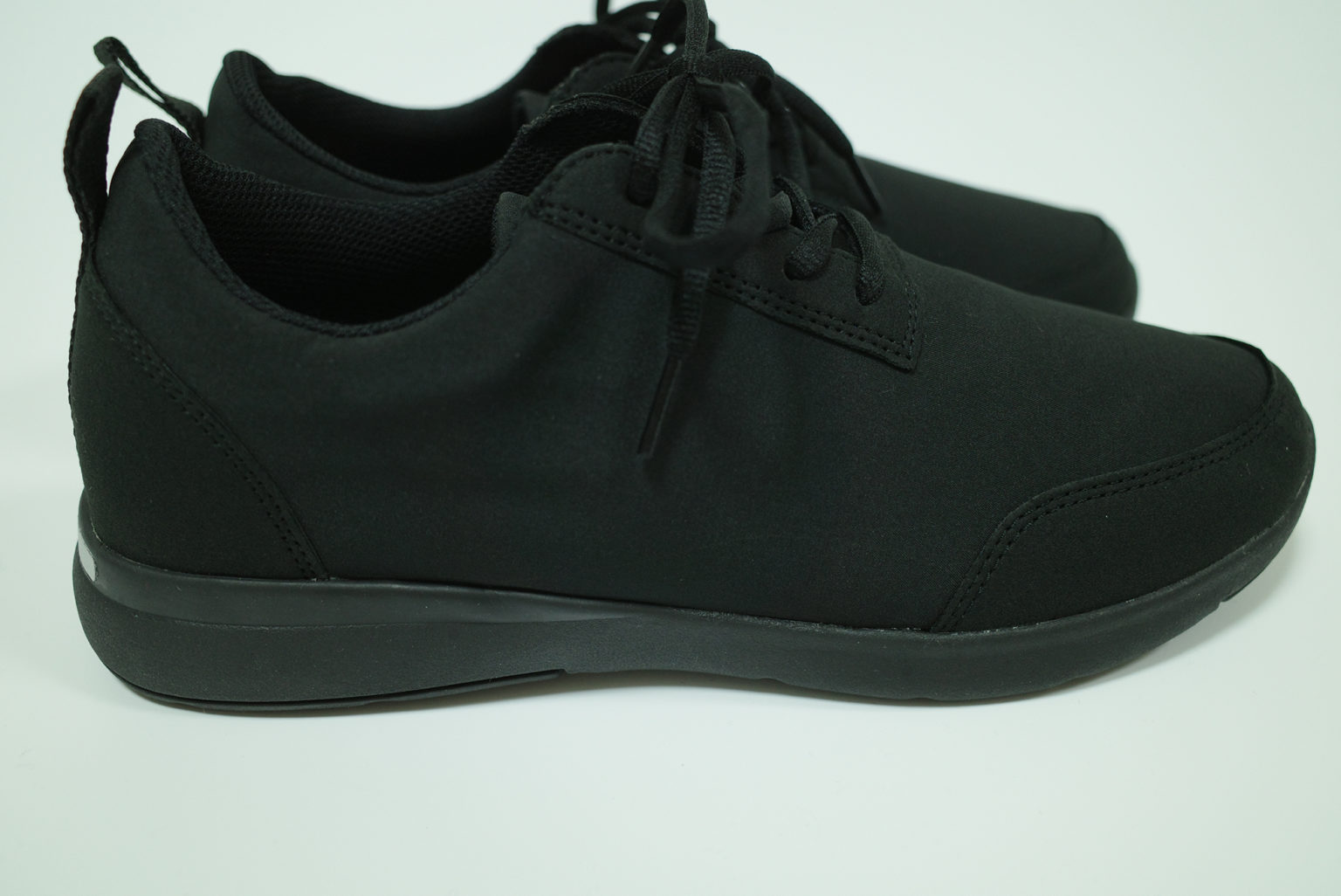 muji trainers