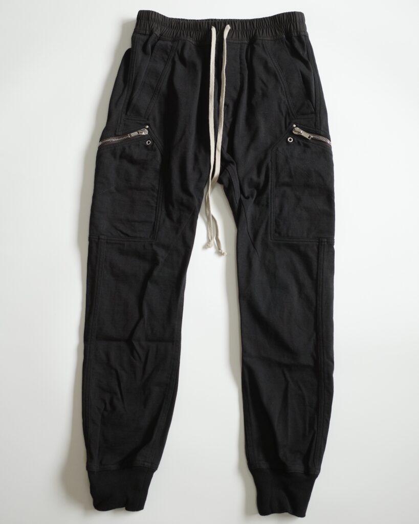 直販廉価 【早い者勝ち】Rick Owens カーゴジョグ20AW サイズ46 - パンツ